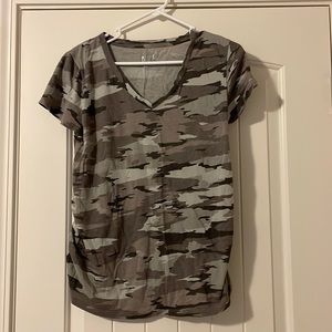 Maternity Cameo T-shirt